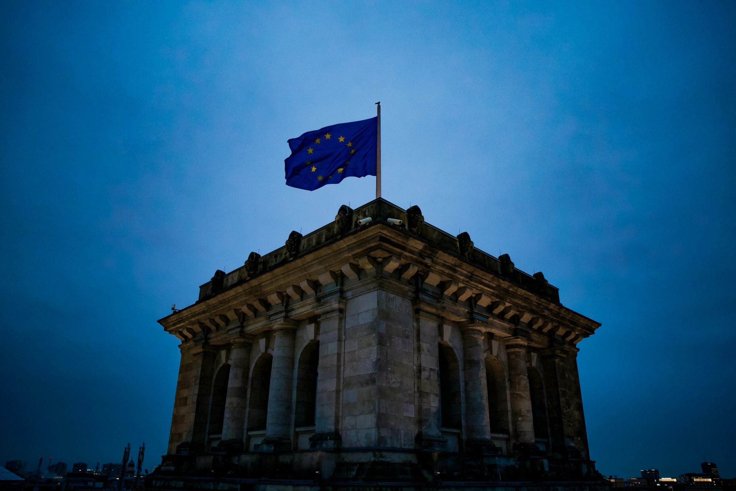 How the EU AI Act Affects US-Based Tech Companies: A Practical Guide
